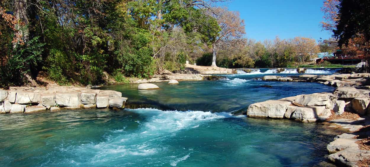 Clear turquoise water on the San Marcos River