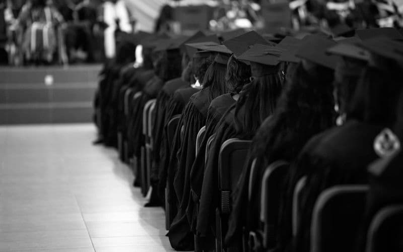 Scholarships for International Students: What Agents Should Say — and Not Say