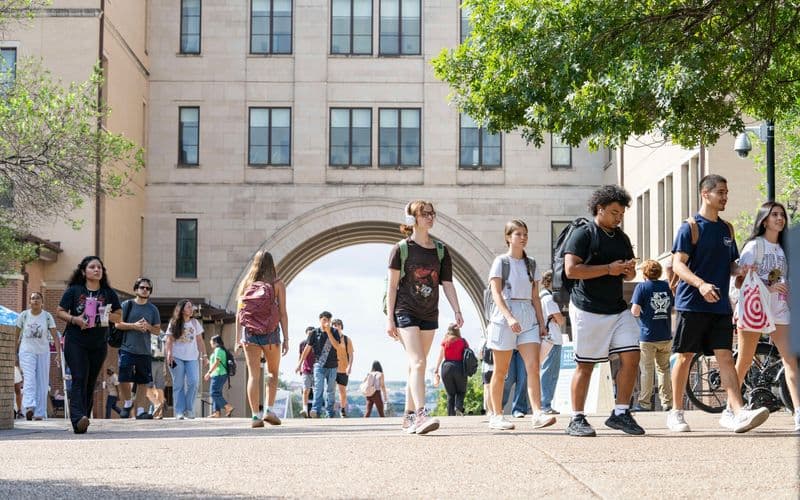 How to apply to Texas State University as an international student: requirements, deadlines, steps