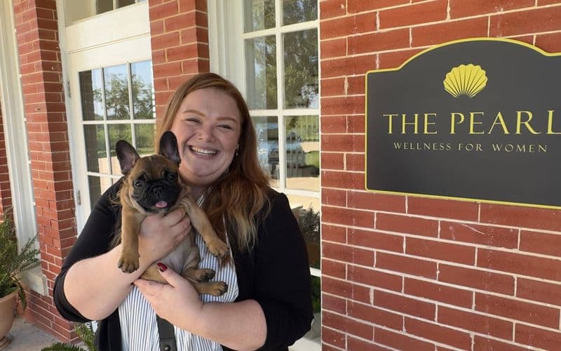 A Texas State senior leads a study: does a resident dog help women in recovery feel more connected?